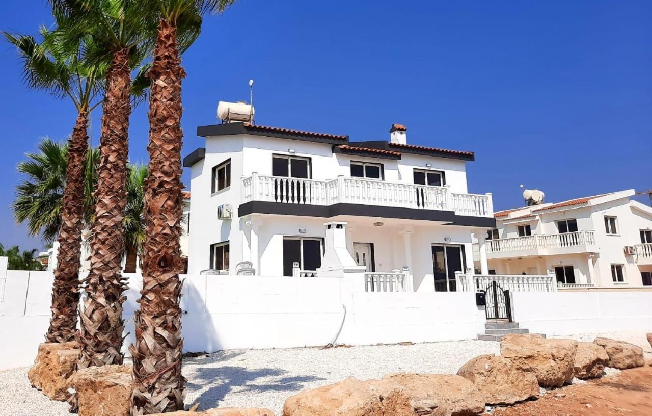 Villa Suncity Boutique Beachfront Ayia Napa Exterior photo