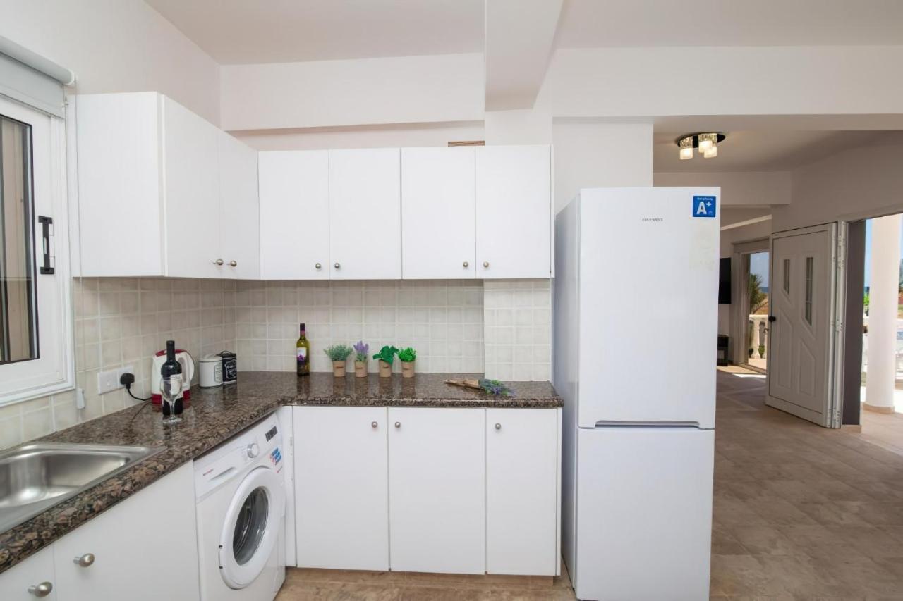 Villa Suncity Boutique Beachfront Ayia Napa Exterior photo