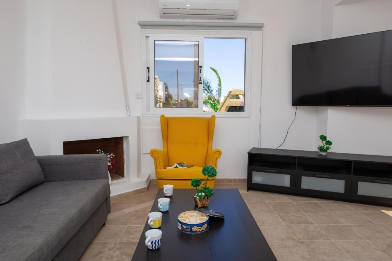Villa Suncity Boutique Beachfront Ayia Napa Exterior photo