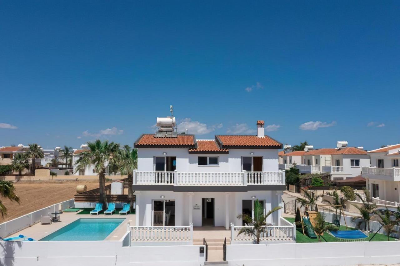 Villa Suncity Boutique Beachfront Ayia Napa Exterior photo