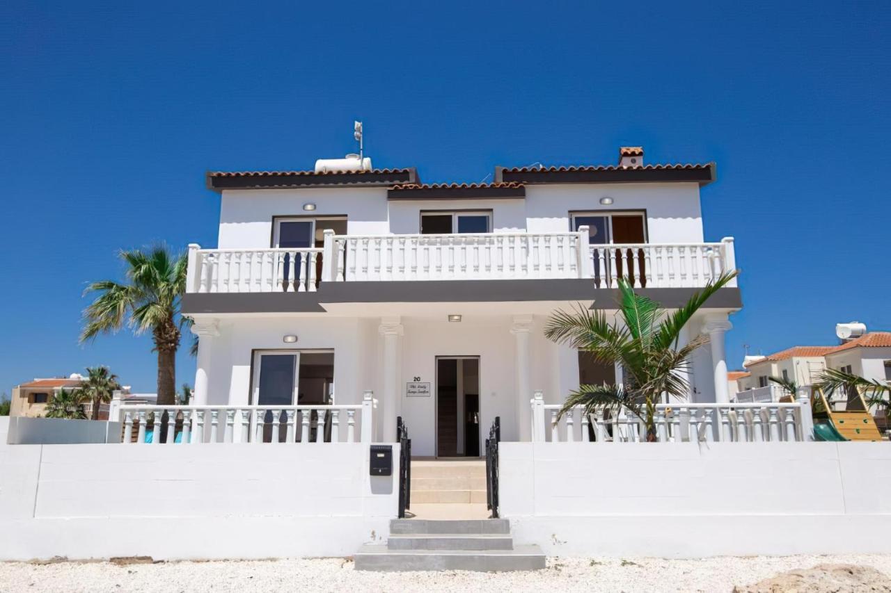 Villa Suncity Boutique Beachfront Ayia Napa Exterior photo