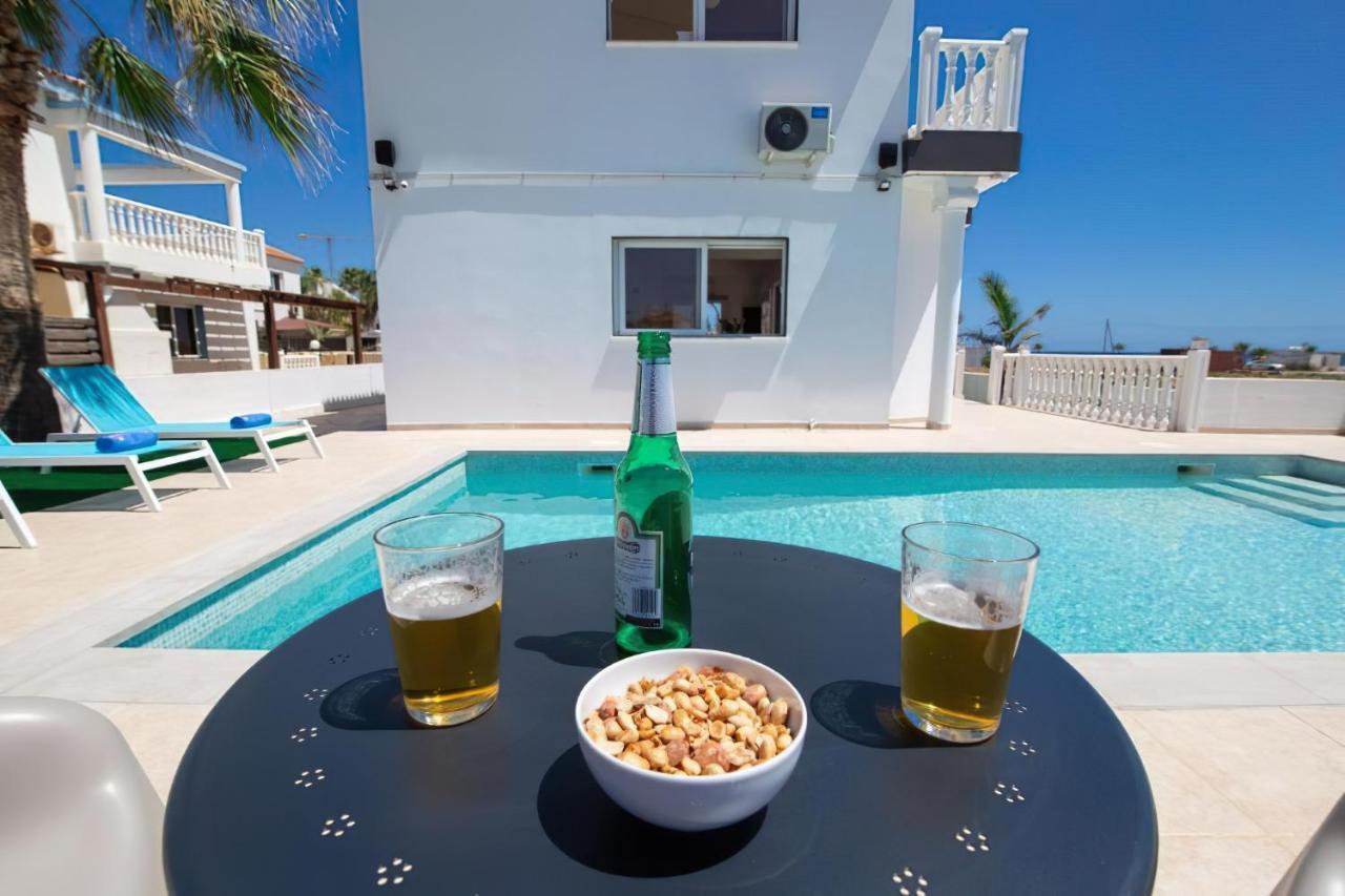 Villa Suncity Boutique Beachfront Ayia Napa Exterior photo